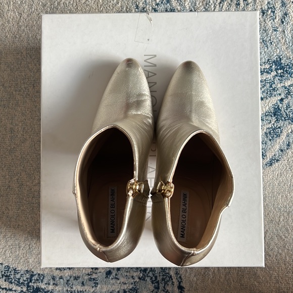 Manolo Blahnik Gold Metallic Boots - Picture 5 of 11